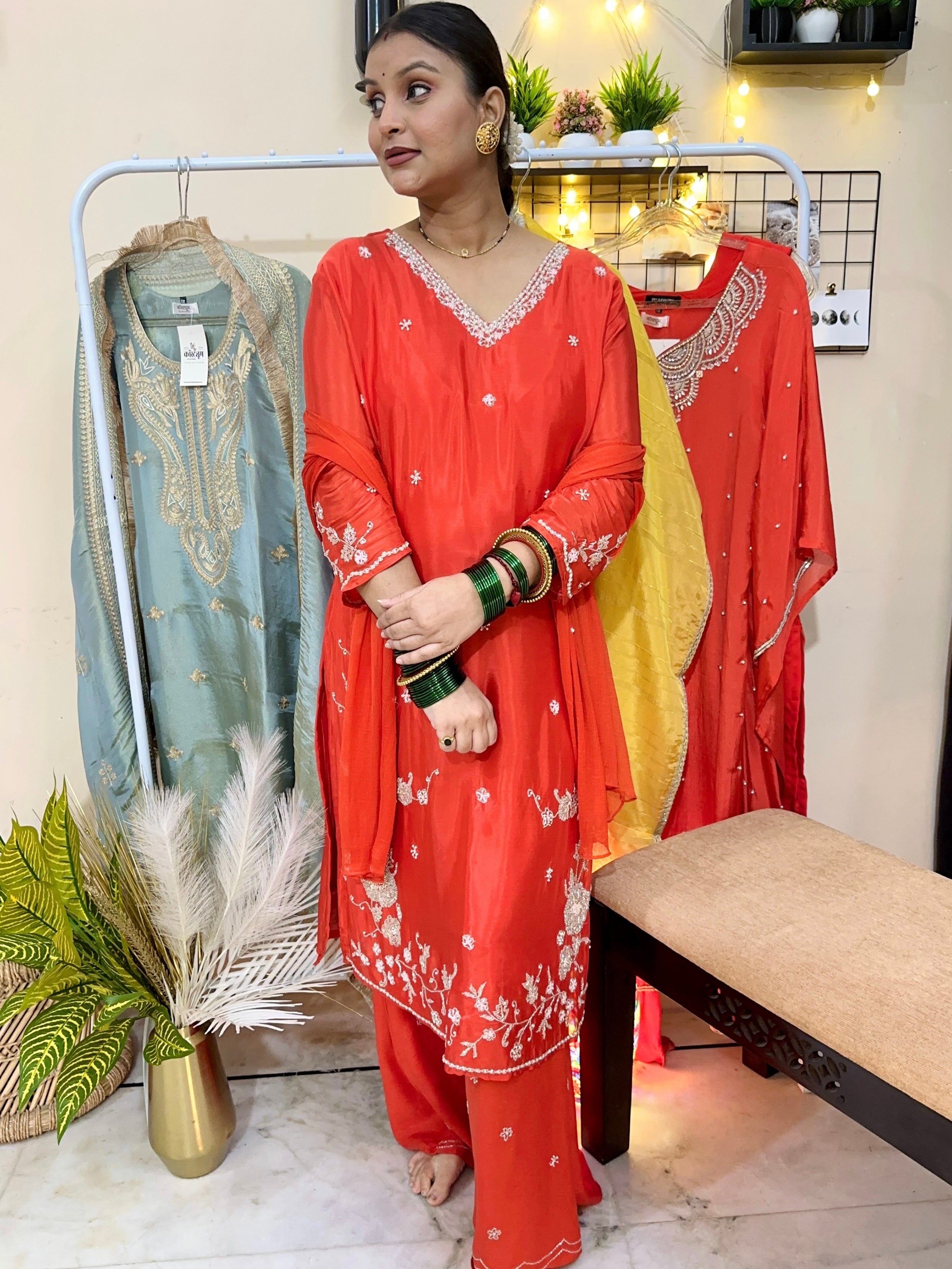 Surkh-e-Nazakat | Suit Set