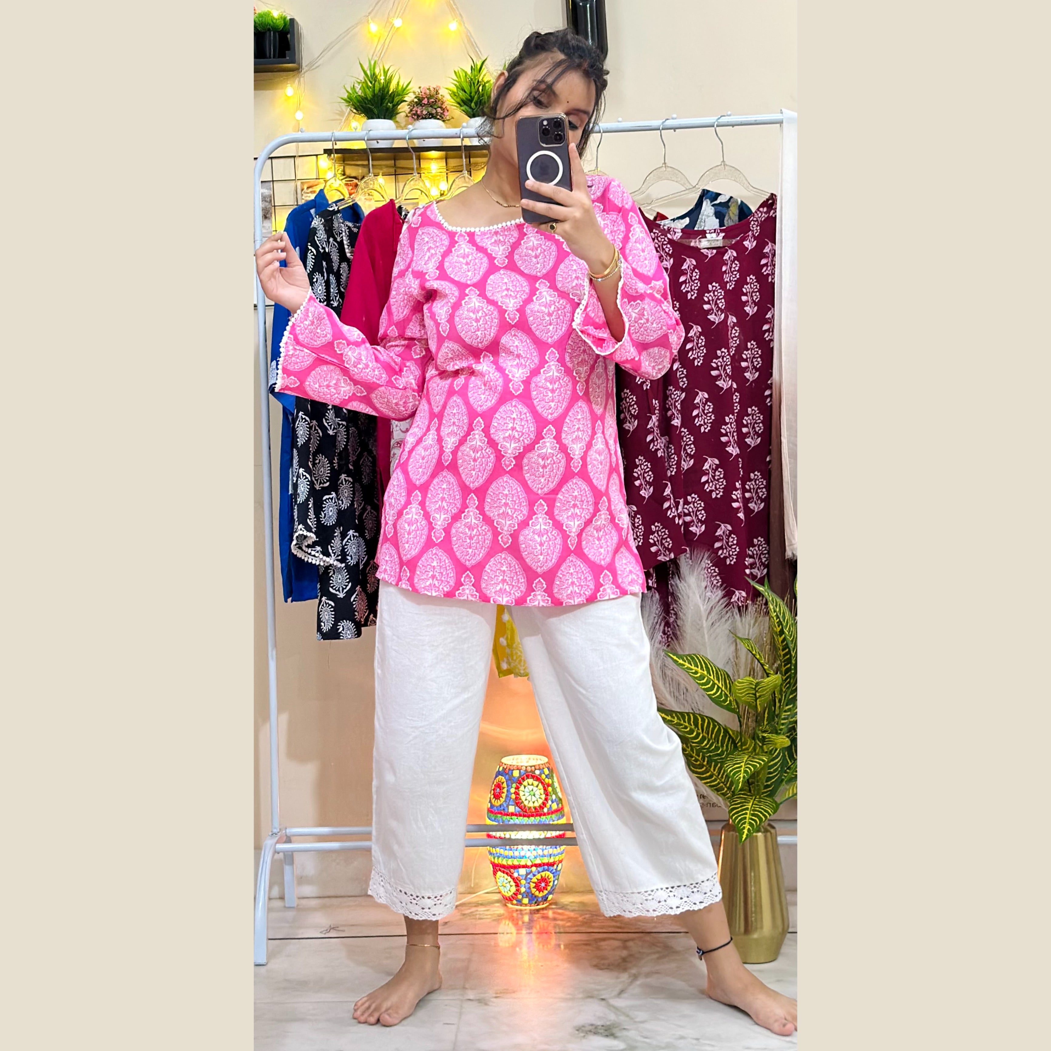 Gulabi Noor | Short Kurti