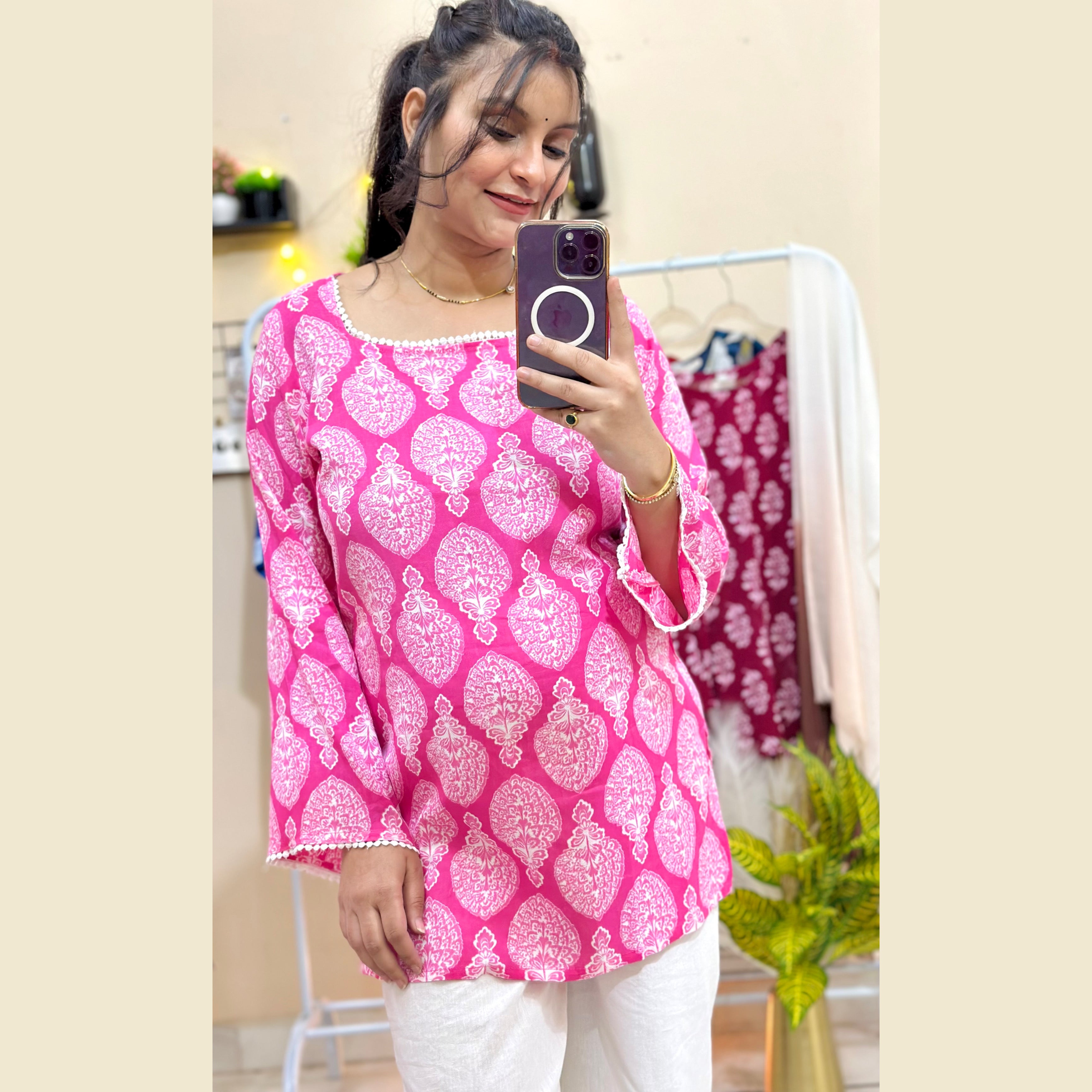 Gulabi Noor | Short Kurti